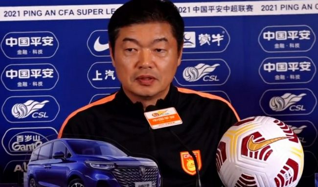 拜仁在上周宣布和诺伊尔提前续约到2025年夏天，这名37岁的门将在复出之后表现出色，并预计会在明年3月重返国家队。